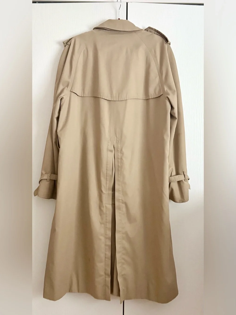 Burberry long pocket waist